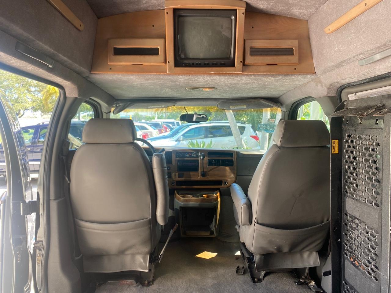 2004 Chevrolet Express HANDICAP LIFT 1 OWNER FLORIDA HIGH TOP CONV VAN Pompano Beach FL