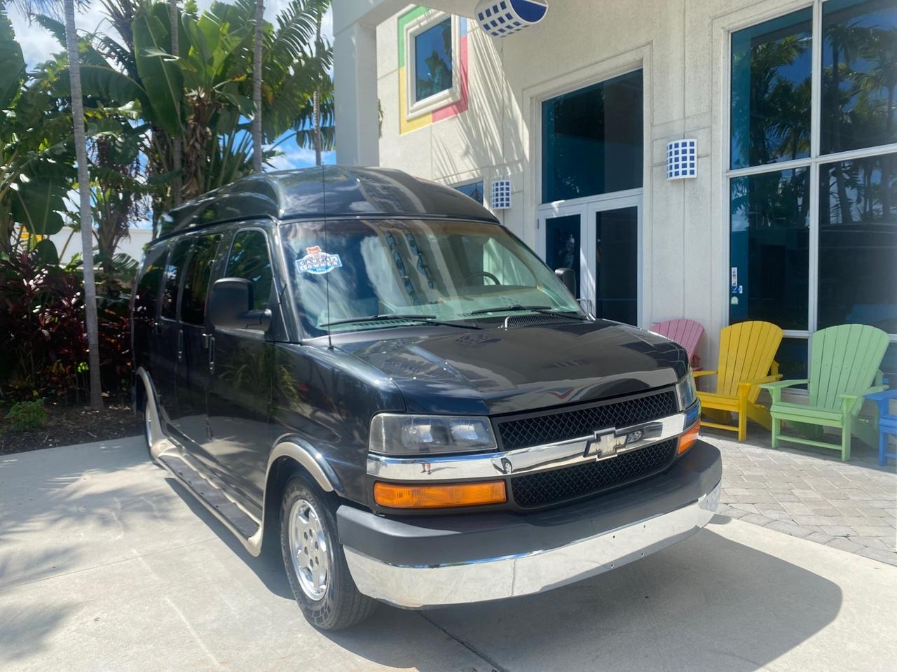 2004 Chevrolet Express HANDICAP LIFT 1 OWNER FLORIDA HIGH TOP CONV VAN Pompano Beach FL