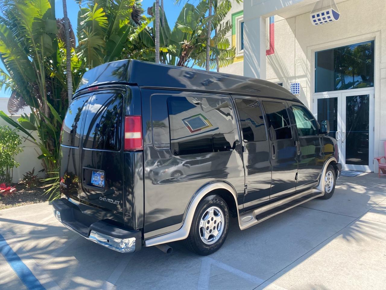 2004 Chevrolet Express HANDICAP LIFT 1 OWNER FLORIDA HIGH TOP CONV VAN Pompano Beach FL