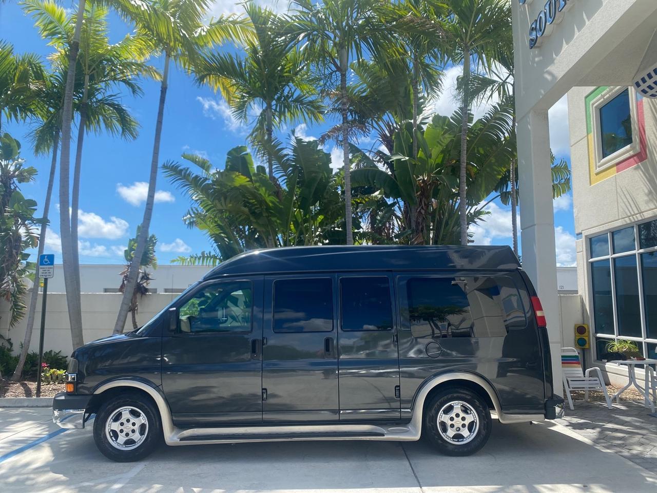 2004 Chevrolet Express HANDICAP LIFT 1 OWNER FLORIDA HIGH TOP CONV VAN Pompano Beach FL