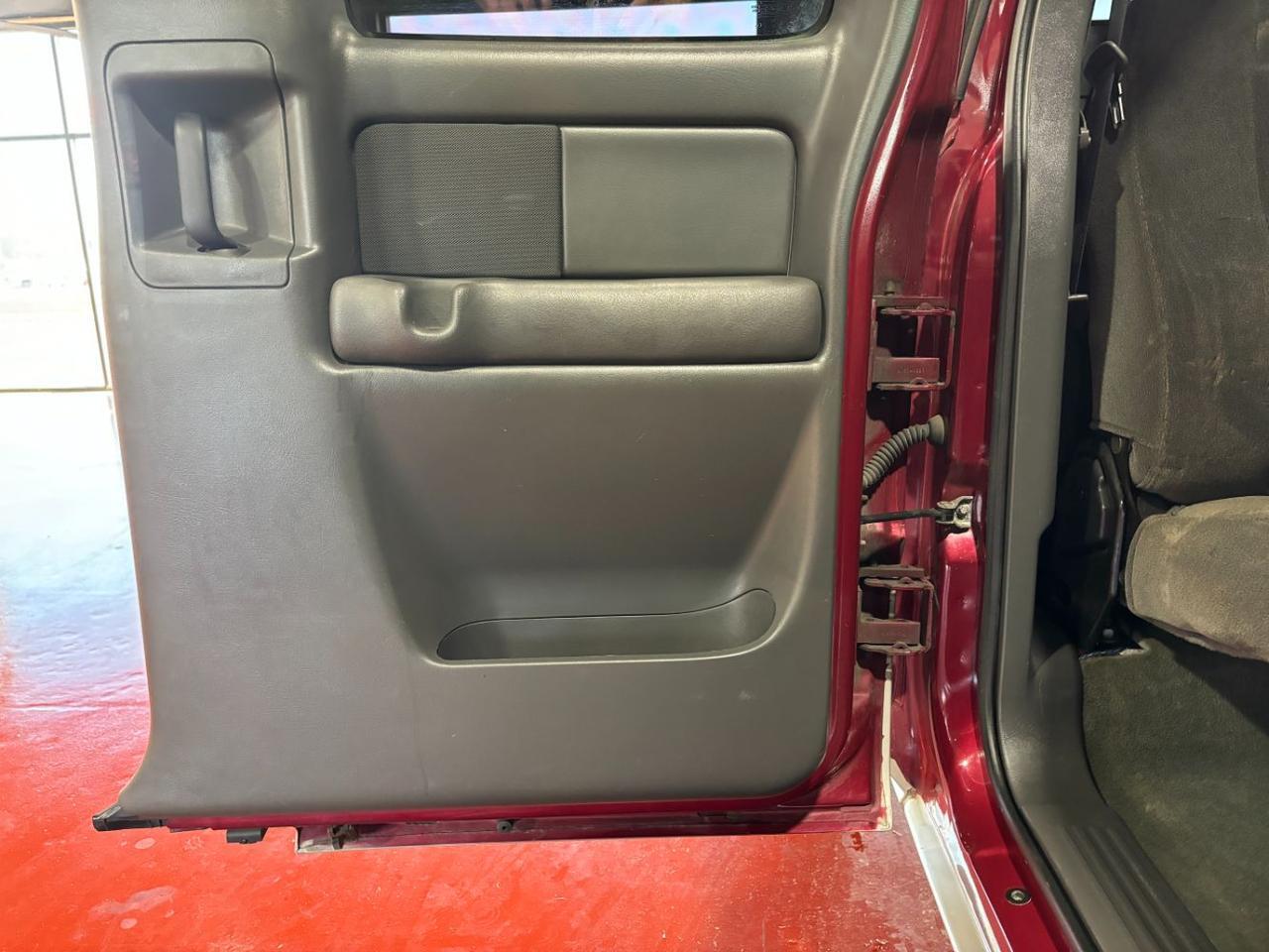 2004 Chevrolet Silverado 2500 LS Ext. Cab 4WD Franklin OH