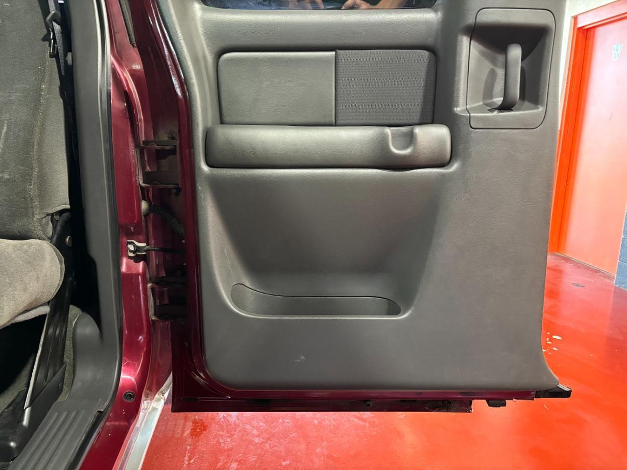 2004 Chevrolet Silverado 2500 LS Ext. Cab 4WD Franklin OH