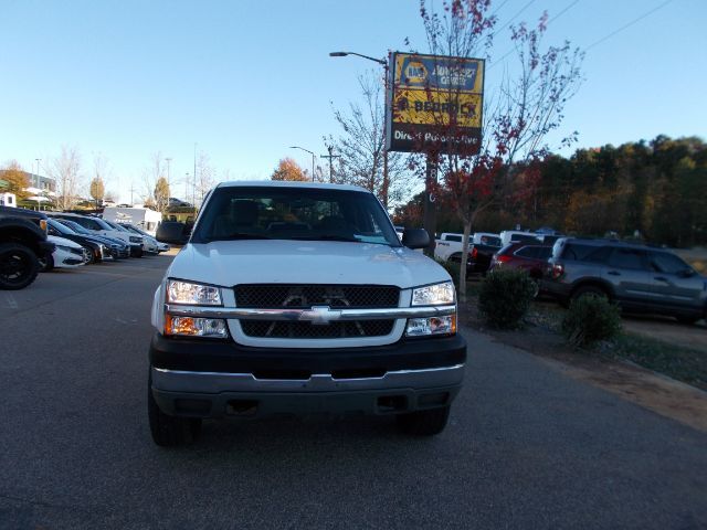 2004 Chevrolet Silverado 2500HD LS