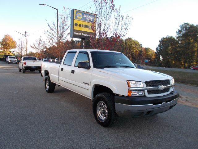 2004 Chevrolet Silverado 2500HD LS