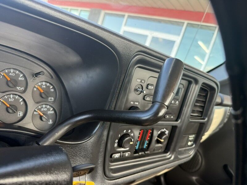 2004 Chevrolet Silverado 2500HD Utility Work Truck Collinsville OK