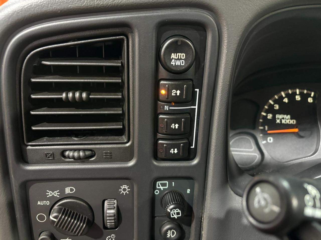 2004 Chevrolet Suburban 1500 Z71 Franklin OH