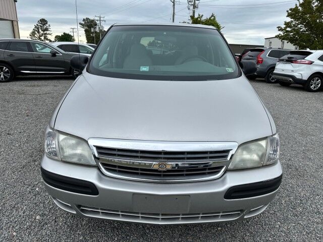 2004 Chevrolet Venture LS EnterVan Lowered Floor Wheelchair Van