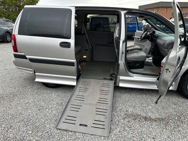 2004 Chevrolet Venture LS EnterVan Lowered Floor Wheelchair Van Ashland VA