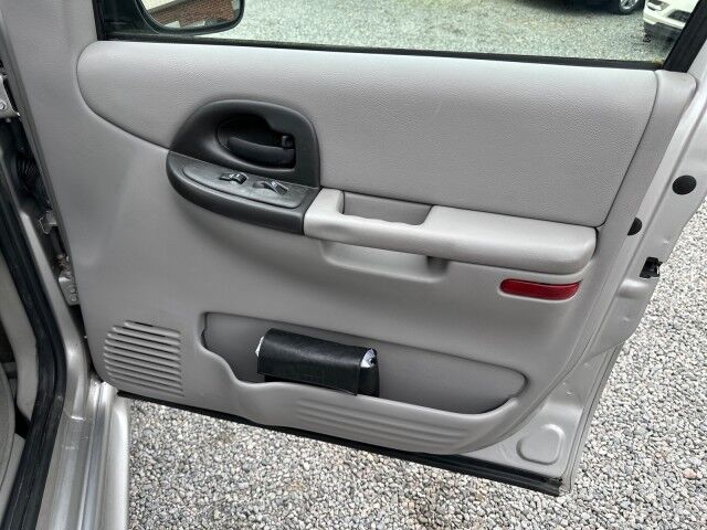 2004 Chevrolet Venture LS EnterVan Lowered Floor Wheelchair Van Ashland VA