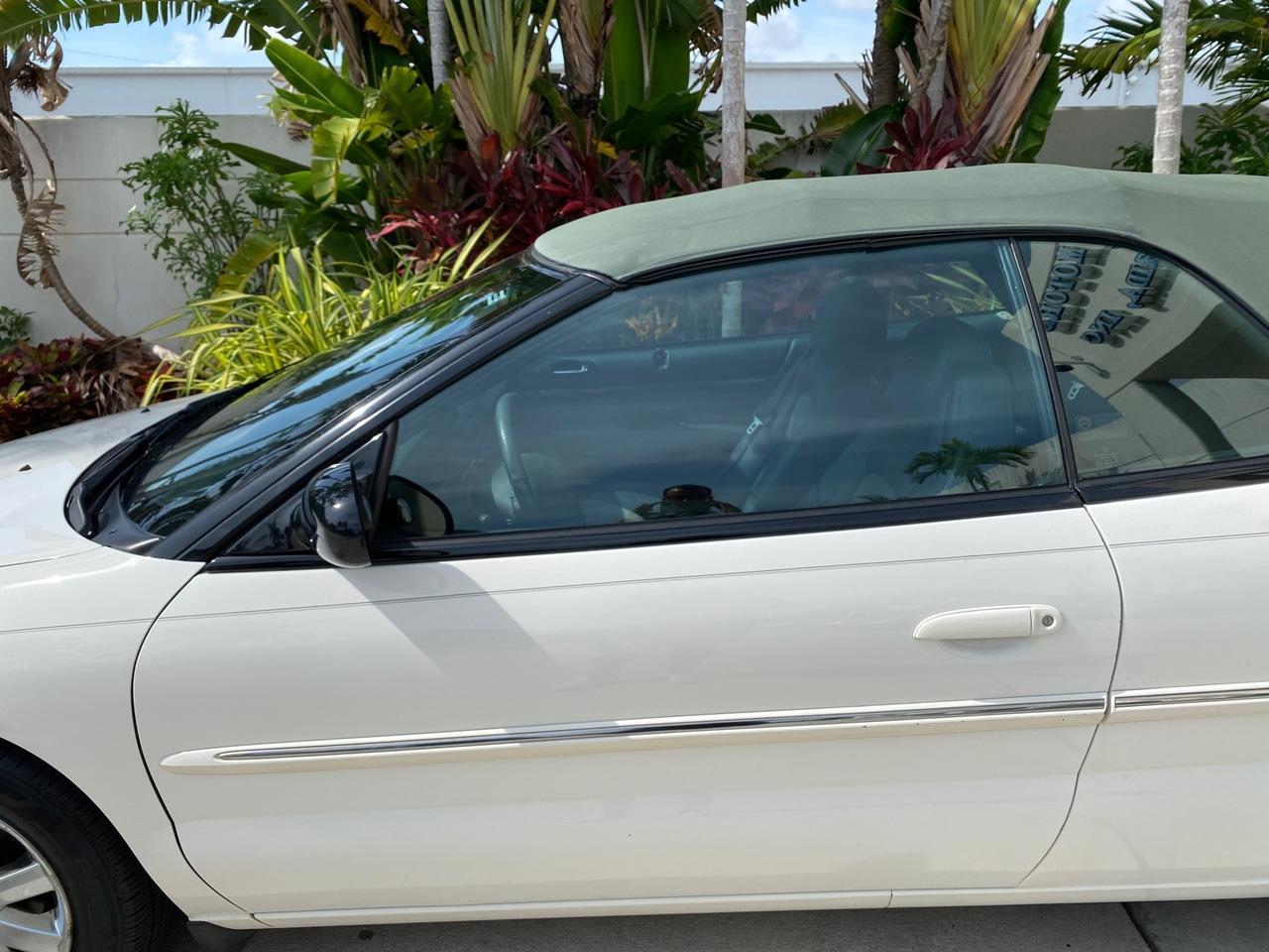 2004 Chrysler Sebring Limited LOW MILES 65,491 Pompano Beach FL