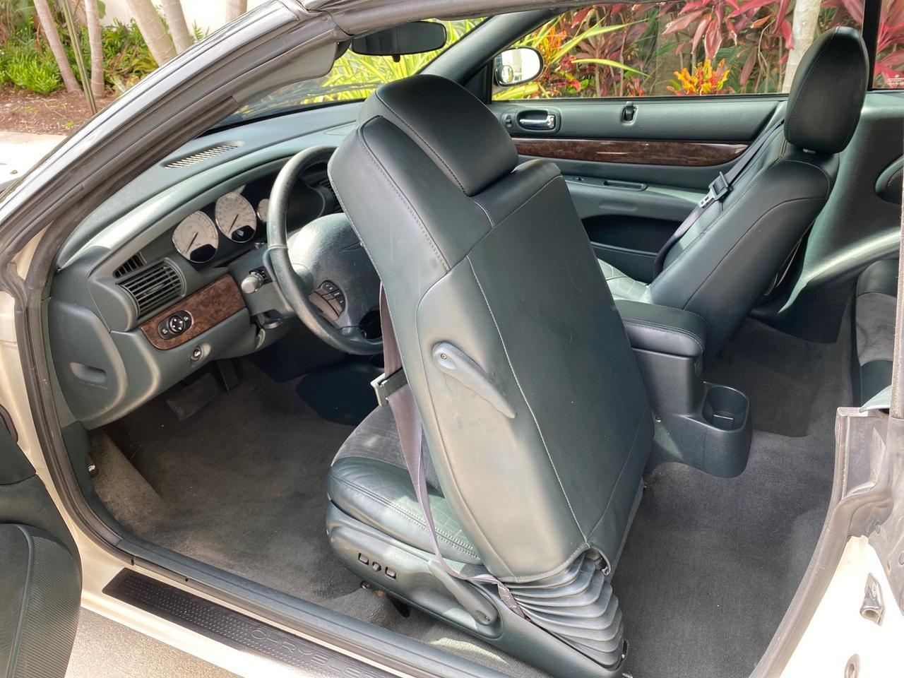2004 Chrysler Sebring Limited LOW MILES 65,491 Pompano Beach FL