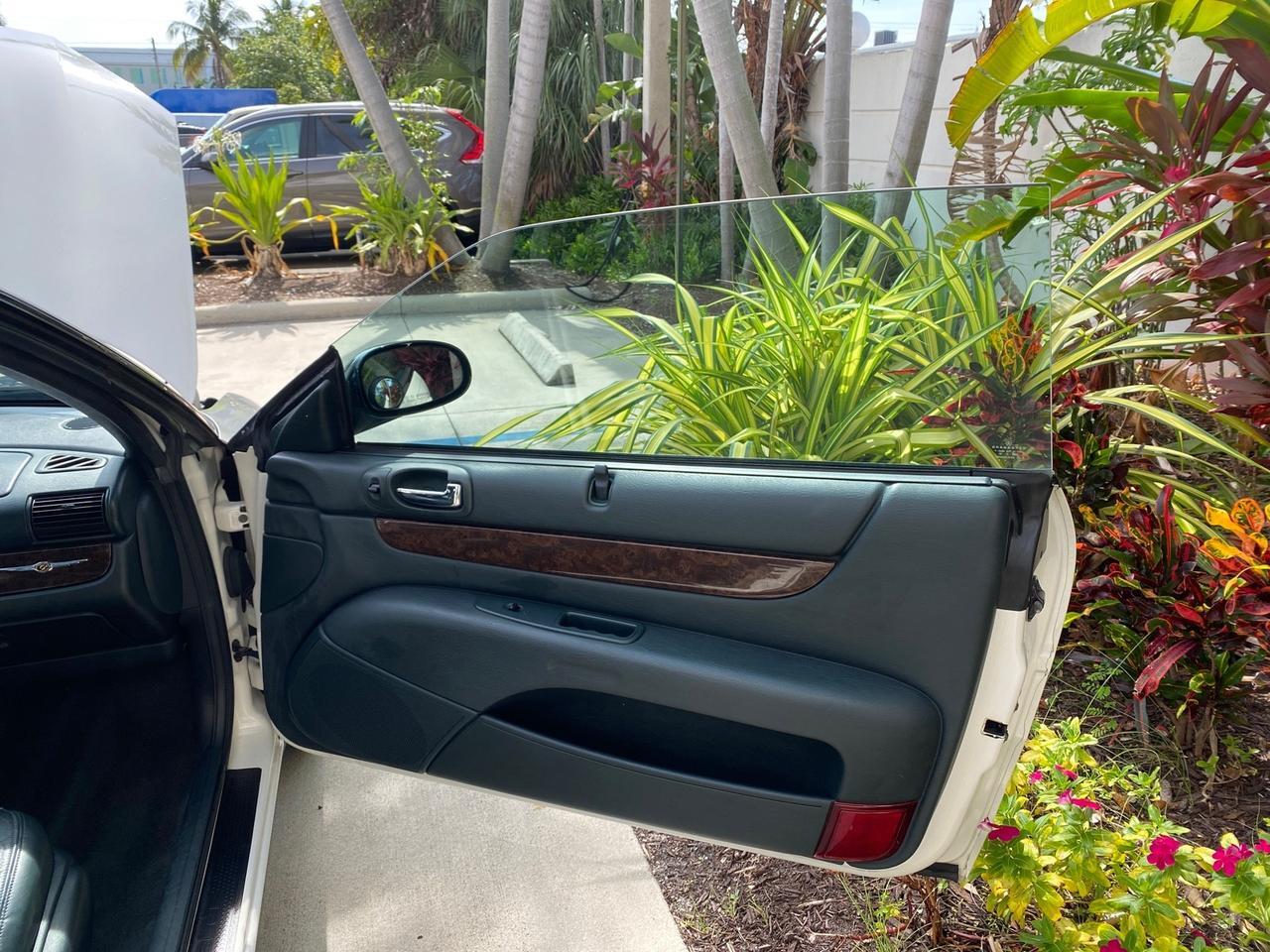 2004 Chrysler Sebring Limited LOW MILES 65,491 Pompano Beach FL