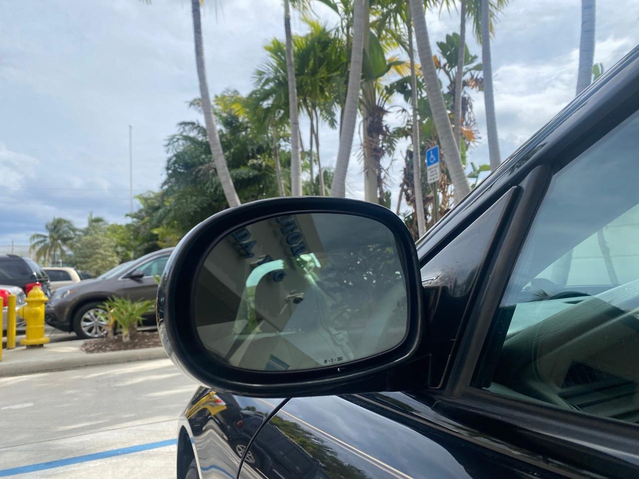 2004 Chrysler Sebring Limited LOW MILES 66,139 Pompano Beach FL