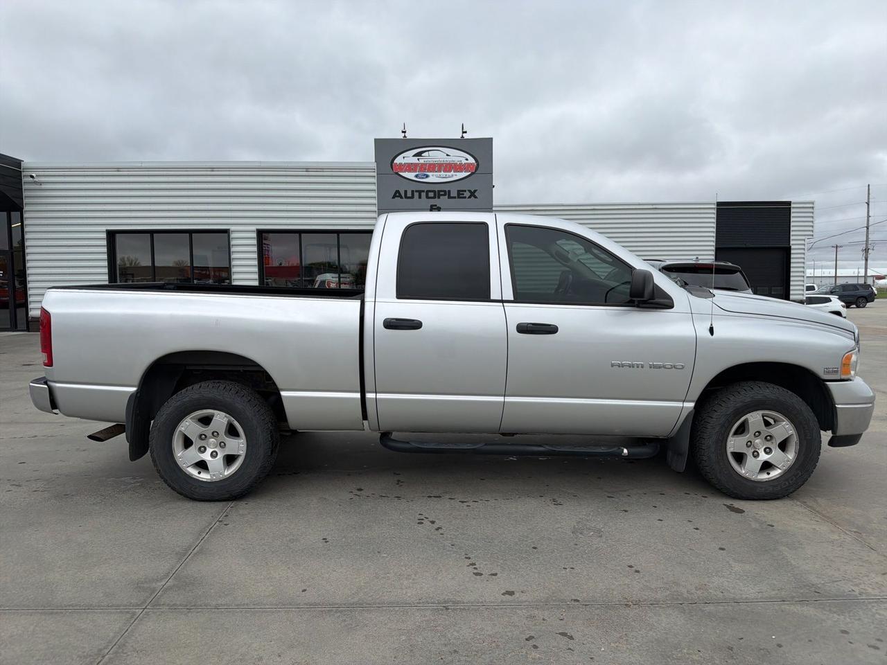 2004 Dodge Ram 1500 SLT