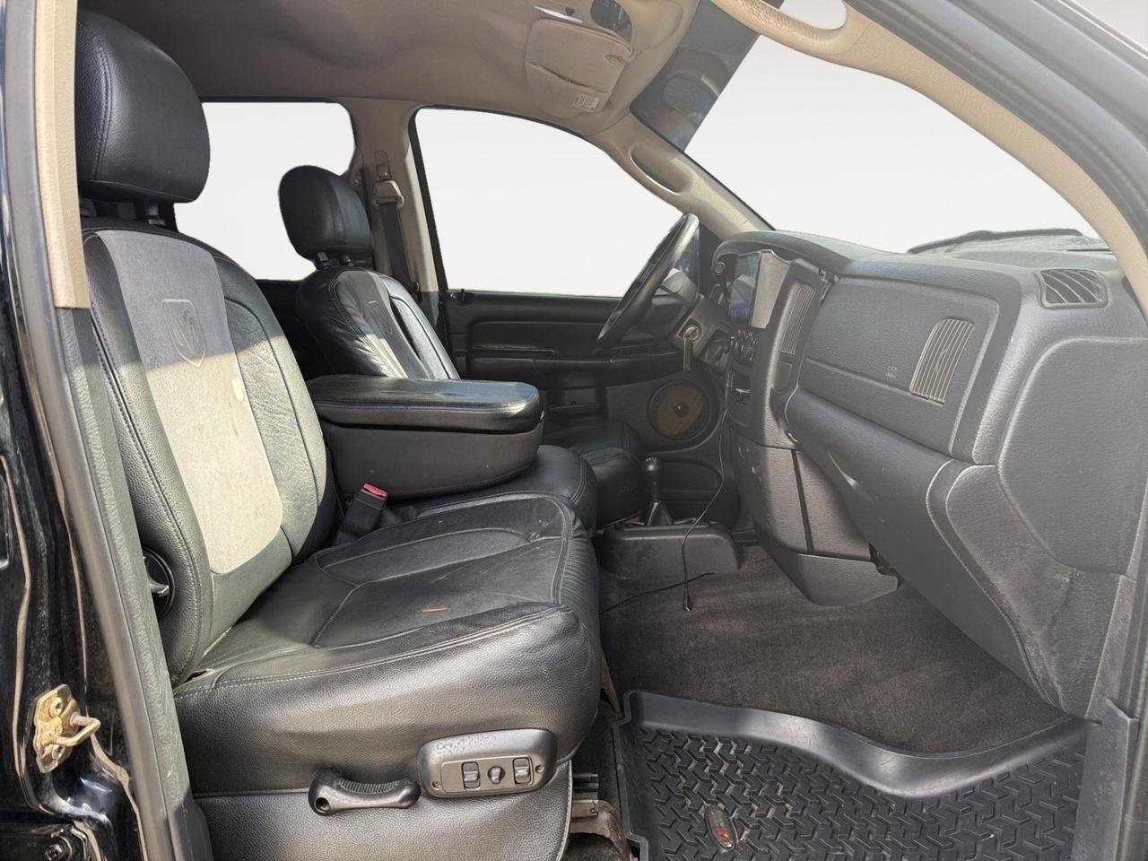 2004 Dodge Ram 2500 SLT crew cab 4x4 5.9L CUMMINS DIESEL, AFTER MARKET RADIO, BLUETOOTH, LONG BED, TOW PACKAGE, SLIDING REAR WINDOW, POWER MIRRORS, ALL WEATHER FLOOR MATS, LOW MILES! Norfolk VA