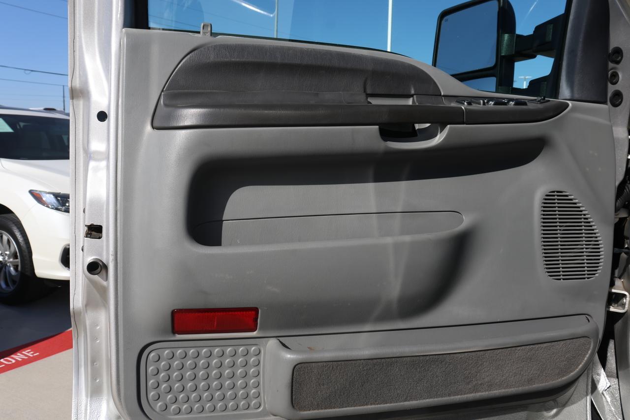 2004 FORD EXCURSION XLT Houston TX