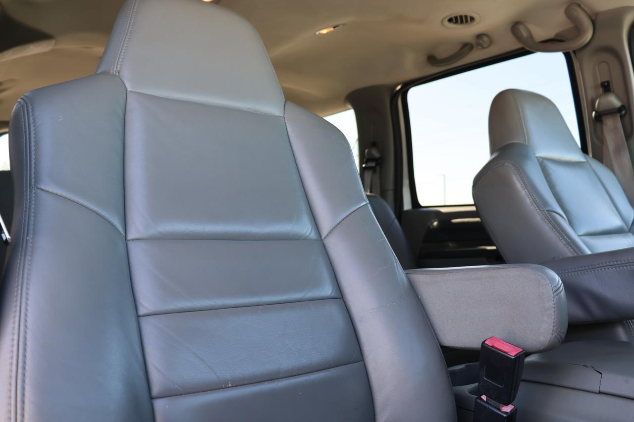 2004 FORD EXCURSION XLT Houston TX