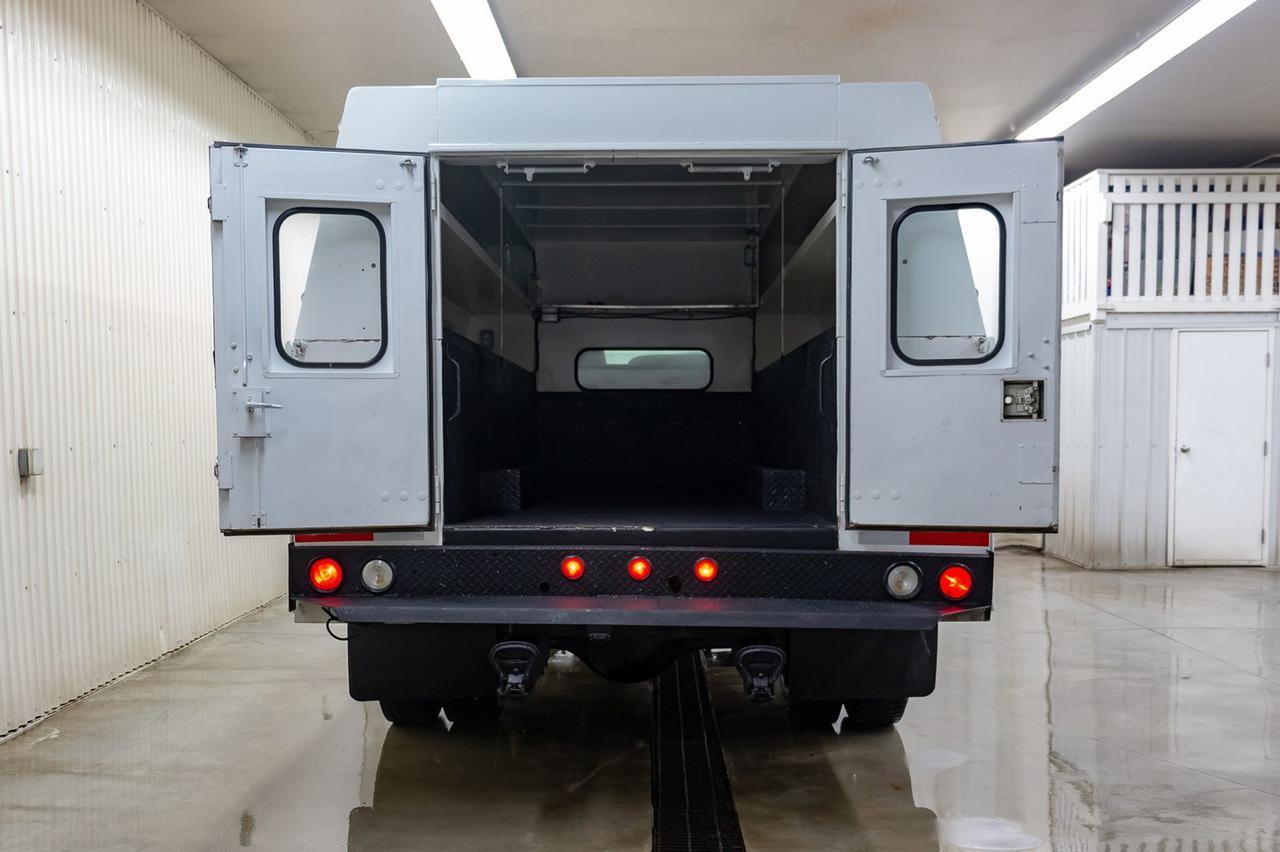 2004 FORD F-650 PROLOADER DRW 2WD Red Deer AB