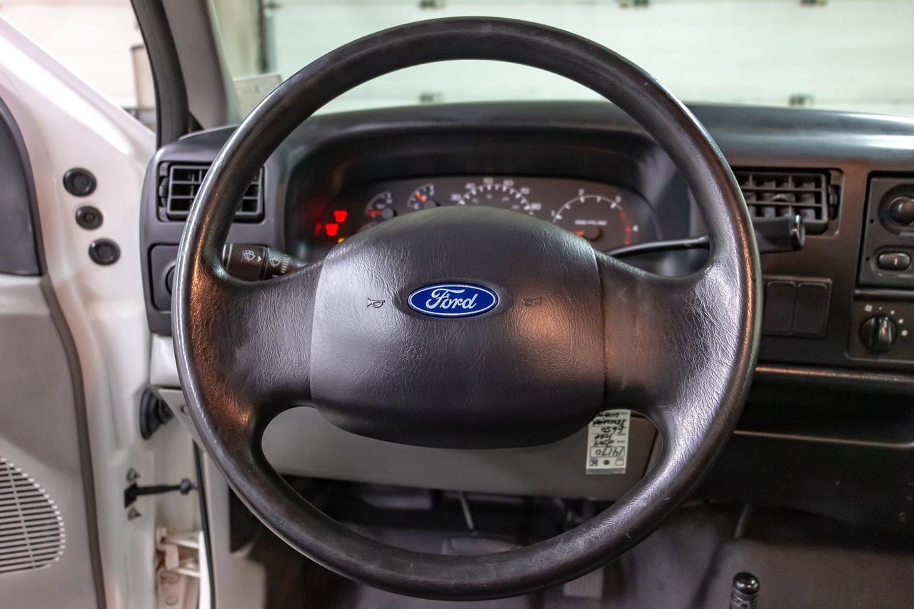 2004 FORD F-650 PROLOADER DRW 2WD Red Deer AB