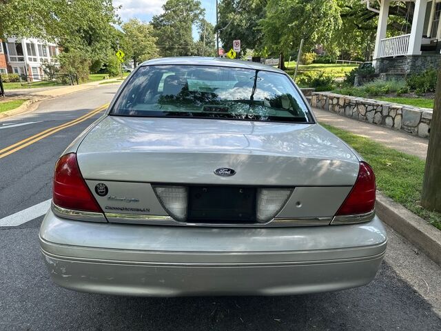 2004 Ford Crown Victoria LX Arlington VA