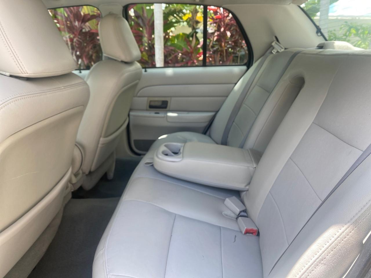 2004 Ford Crown Victoria LX Sport LOW MILES 75,511 FL Pompano Beach FL