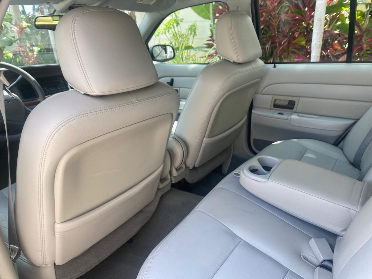 2004 Ford Crown Victoria LX Sport LOW MILES 75,511 FL Pompano Beach FL