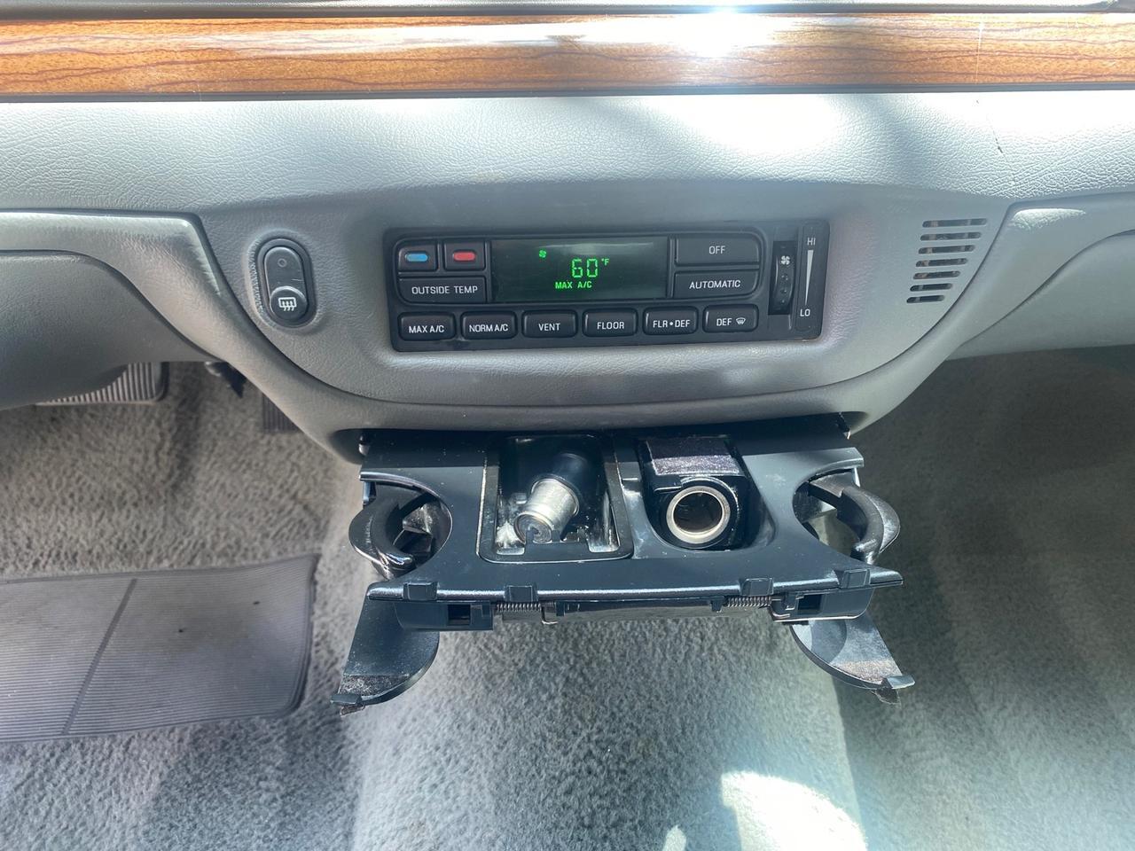 2004 Ford Crown Victoria LX Sport LOW MILES 75,511 FL Pompano Beach FL