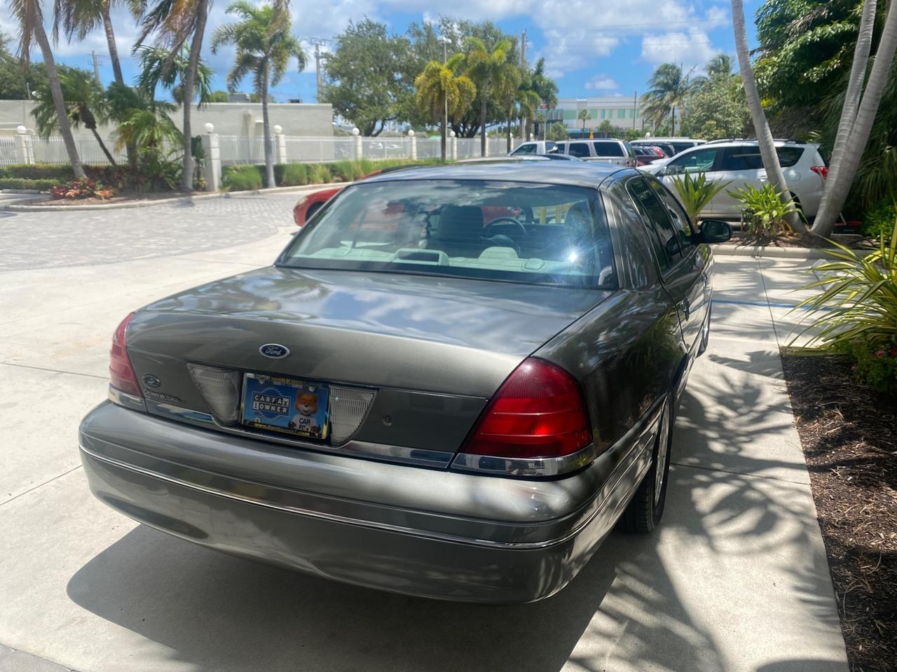 2004 Ford Crown Victoria LX Sport LOW MILES 75,511 FL Pompano Beach FL