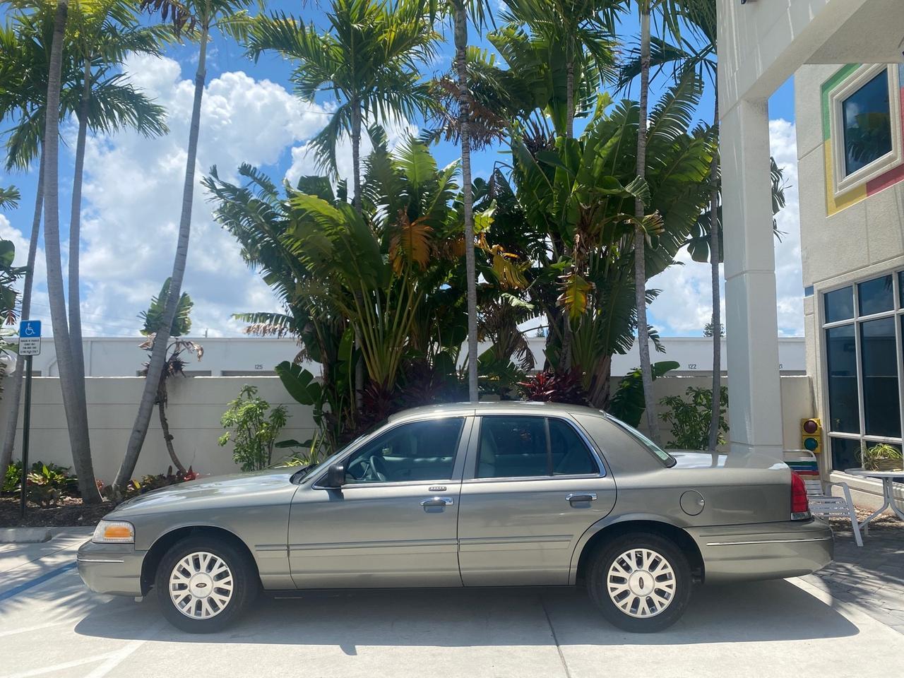2004 Ford Crown Victoria LX Sport LOW MILES 75,511 FL Pompano Beach FL