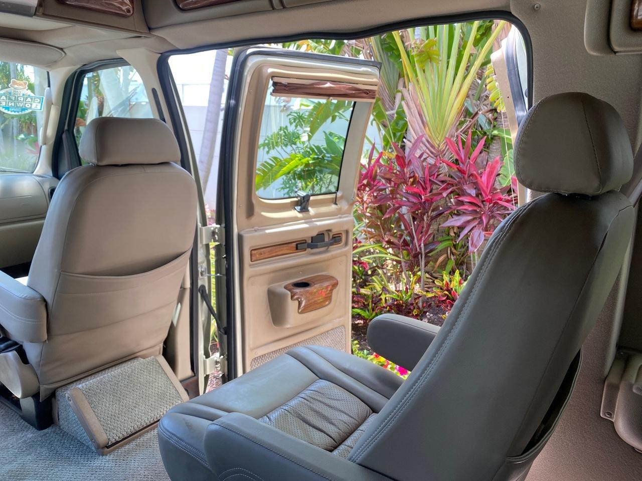 2004 Ford Econoline HIGH TOP CONVERSION VAN 1 OWNER LOW MILES 37,883 Pompano Beach FL