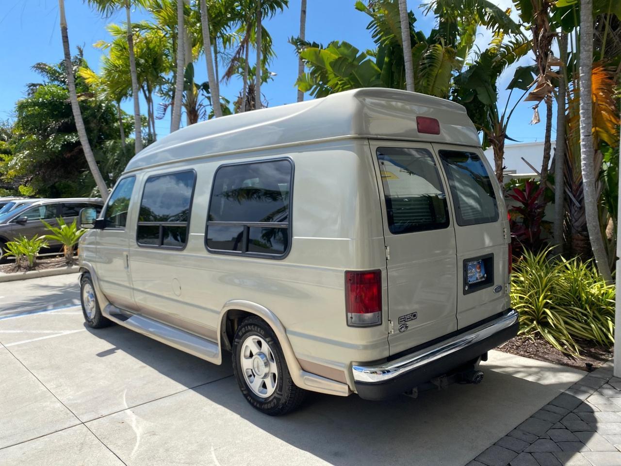 2004 Ford Econoline HIGH TOP CONVERSION VAN 1 OWNER LOW MILES 37,883 Pompano Beach FL