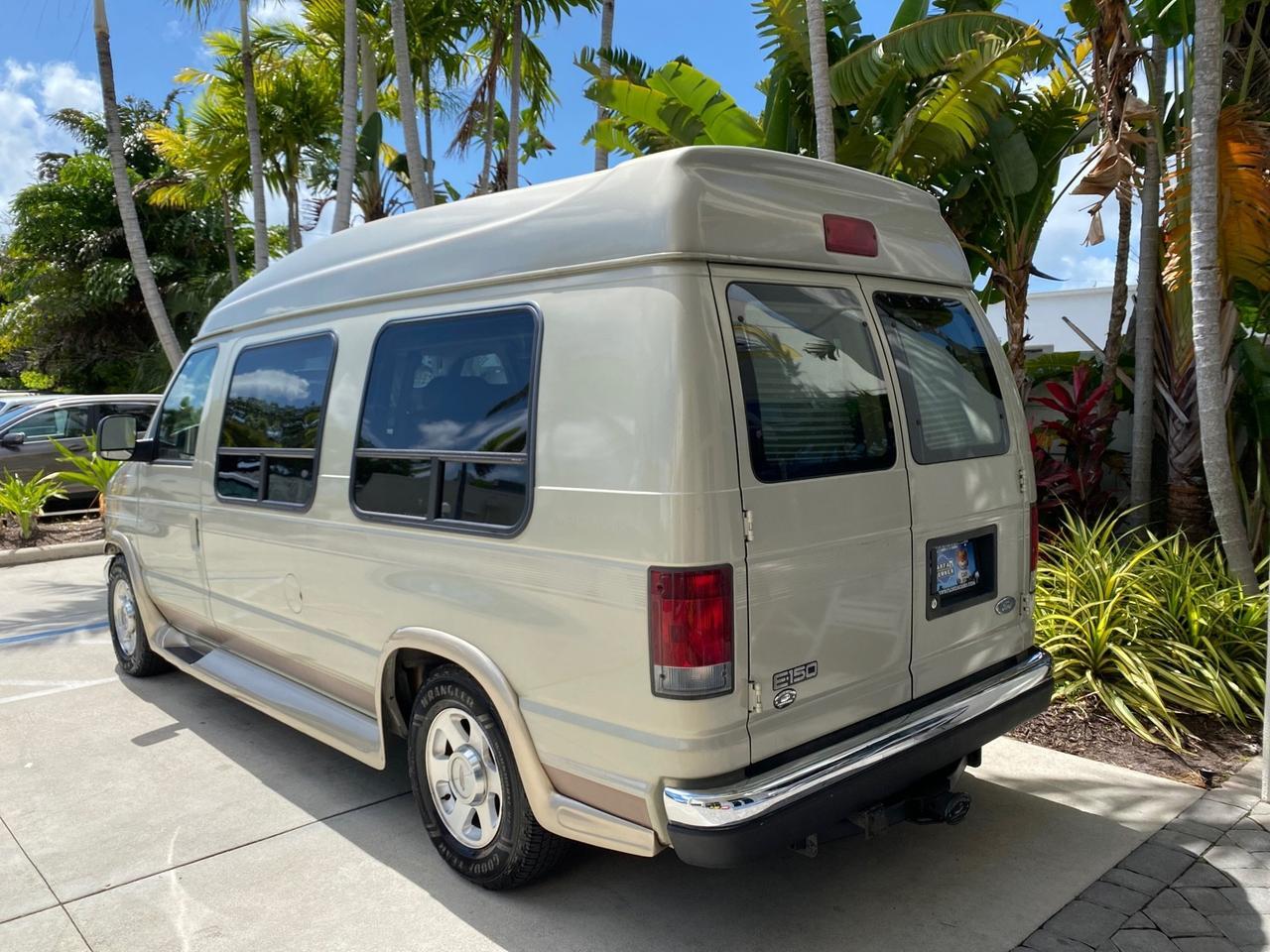 2004 Ford Econoline HIGH TOP CONVERSION VAN 1 OWNER LOW MILES 37,883 Pompano Beach FL