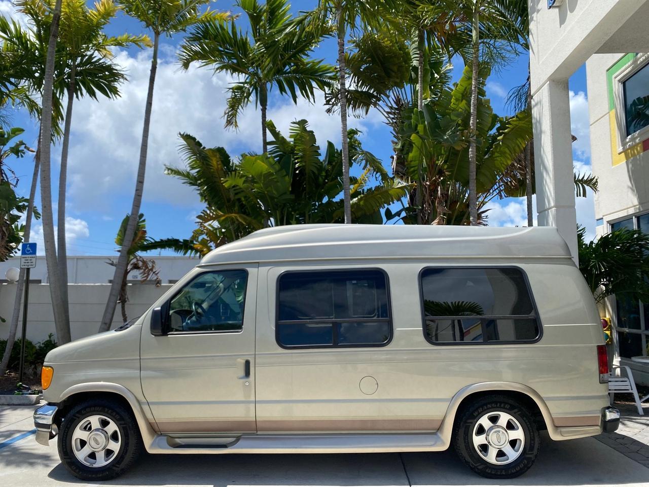 2004 Ford Econoline HIGH TOP CONVERSION VAN 1 OWNER LOW MILES 37,883 Pompano Beach FL
