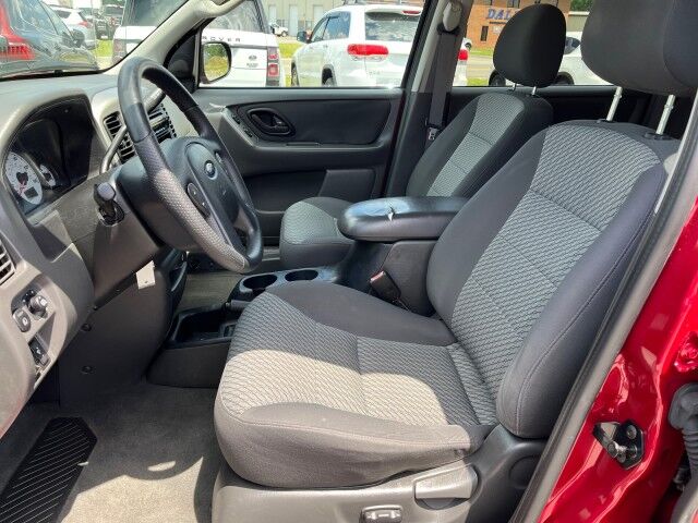 2004 Ford Escape XLT 4WD Ashland VA