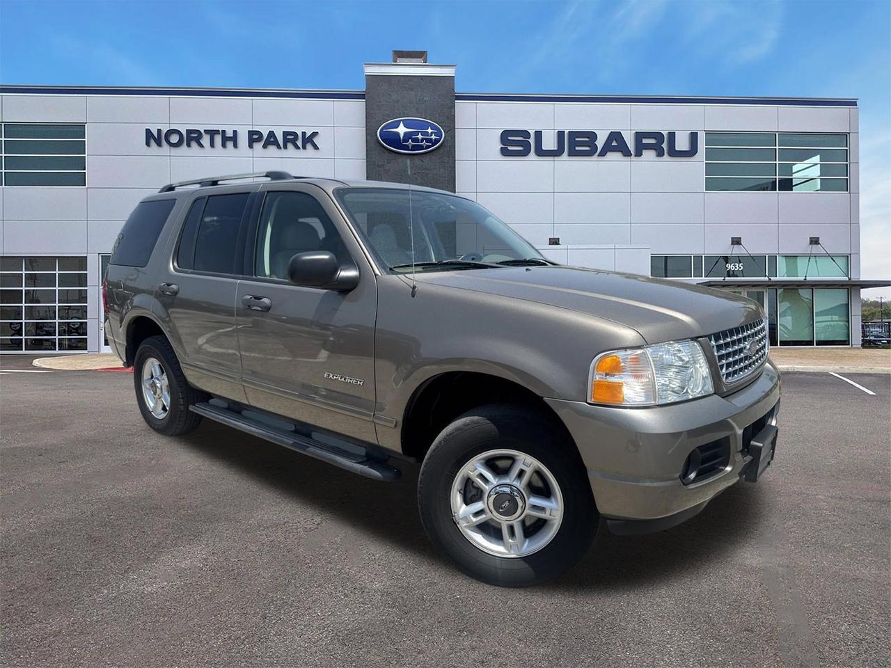 2004 Ford Explorer XLT