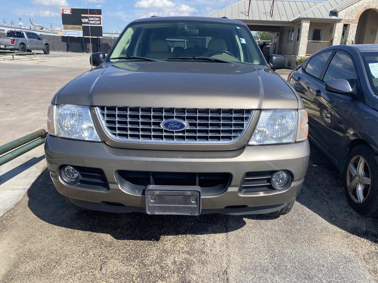 2004 Ford Explorer XLT