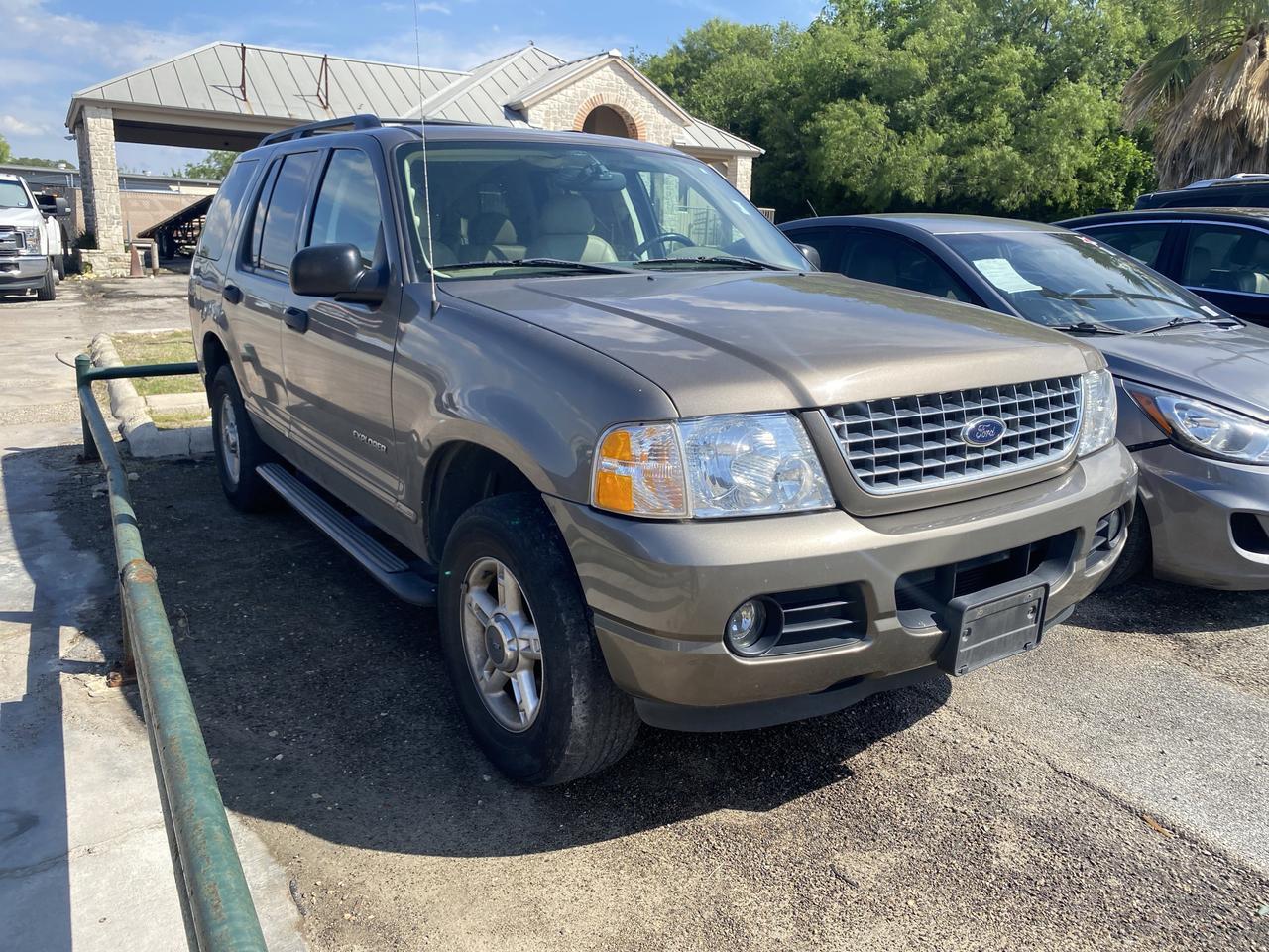 2004 Ford Explorer XLT
