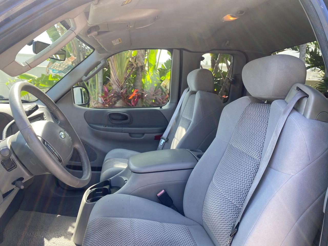 2004 Ford F-150 Heritage XLT LOW MILES 41,911 1 OWNER Pompano Beach FL