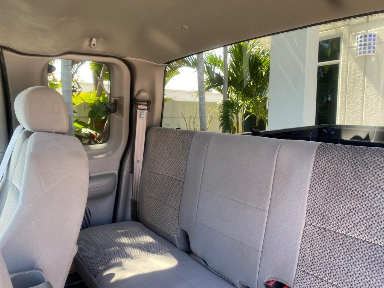 2004 Ford F-150 Heritage XLT LOW MILES 41,911 1 OWNER Pompano Beach FL