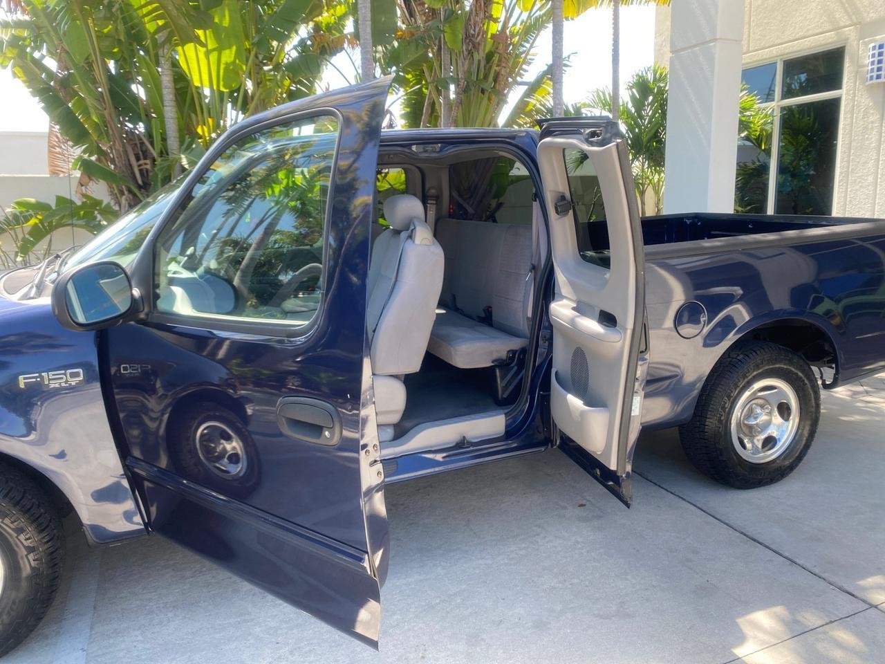 2004 Ford F-150 Heritage XLT LOW MILES 41,911 1 OWNER Pompano Beach FL