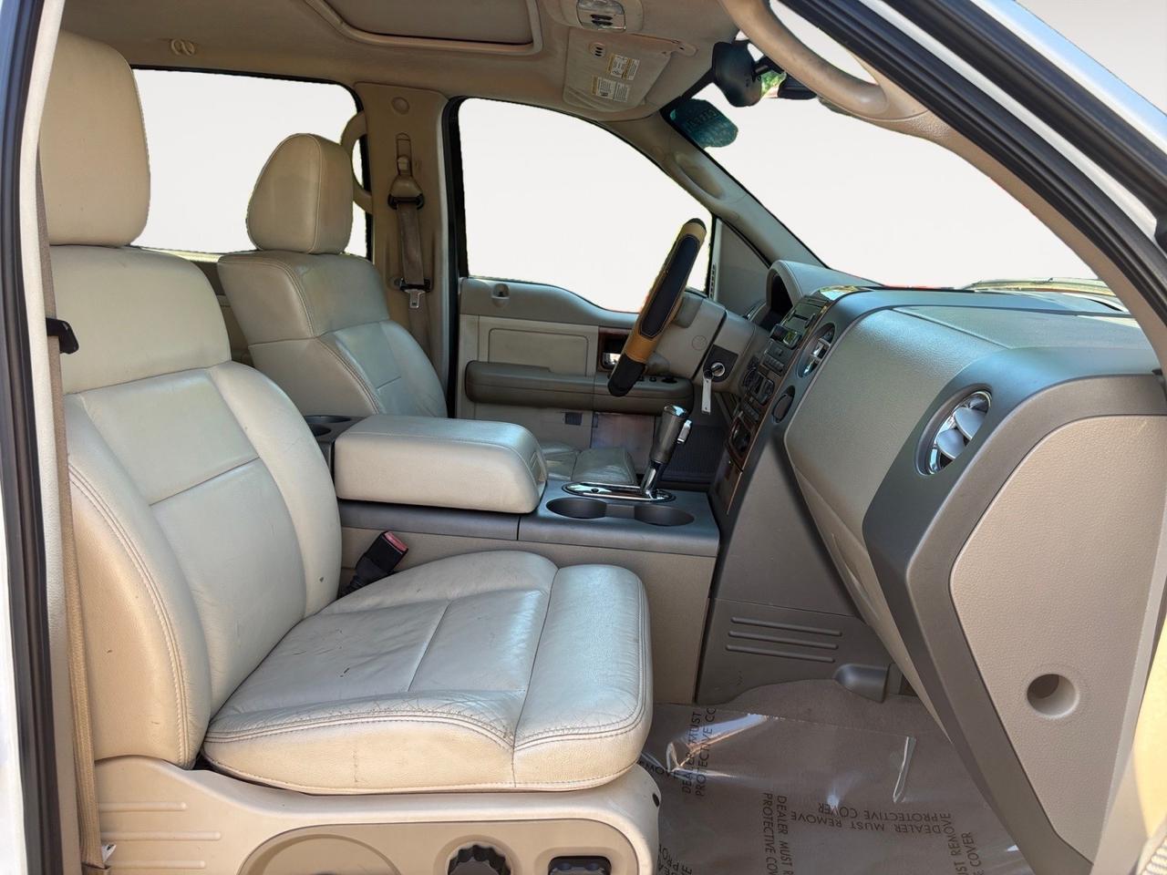 2004 Ford F-150 XLT, RUNNING BOARDS, TOW PACKAGE, REAR POWER SLIDING WINDOW, SUNROOF, SYNC BLUETOOTH, POWER SEATS, TINTED WINDOWS, CLEAN CARFAX, LOW MILES, THIS TRUCK IS STILL READY TO RIDE!