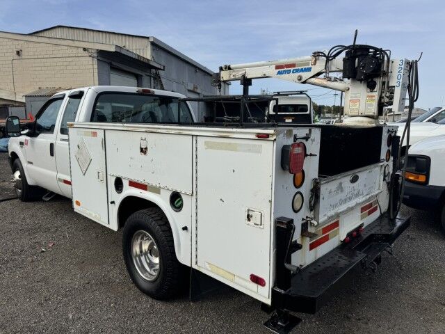 2004 Ford F-350 4 Door Xcab Service Body w Autocrane XLT Henrico VA 2004 Ford F-350 4 Door Xcab Service Body w Autocrane XLT Henrico VA