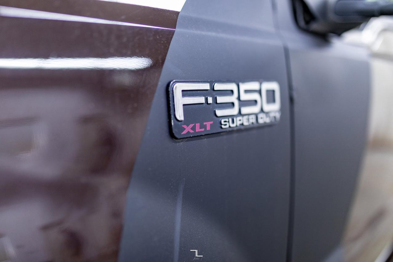 2004 Ford F-350 4x4 Crew Cab XLT Deck Dually Red Deer AB