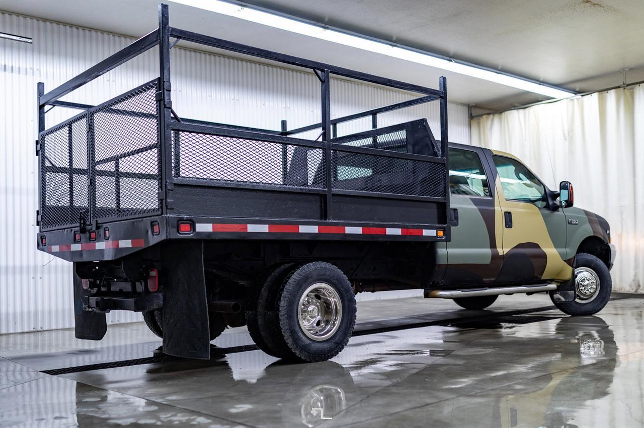2004 Ford F-350 4x4 Crew Cab XLT Deck Dually Red Deer AB