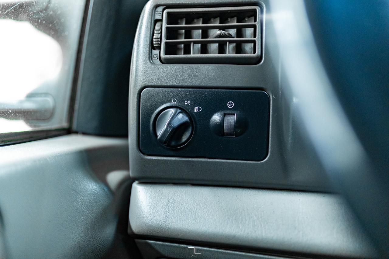 2004 Ford F-350 4x4 Crew Cab XLT Service Red Deer AB