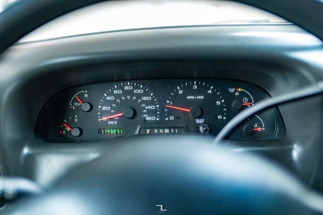 2004 Ford F-350 4x4 Crew Cab XLT Service Red Deer AB