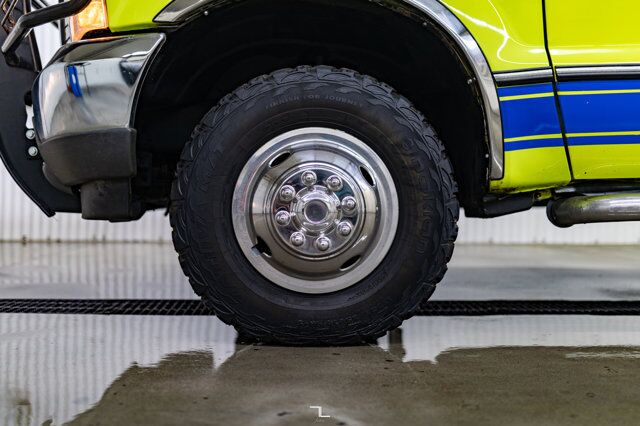 2004 Ford F-350 4x4 Crew Cab XLT Service Red Deer AB