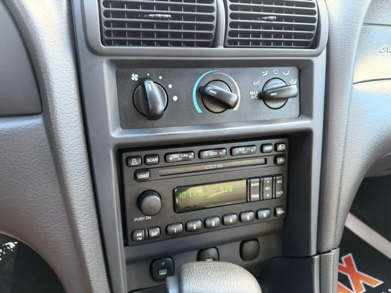 2004 Ford Mustang 2dr Conv Deluxe Jacksonville FL