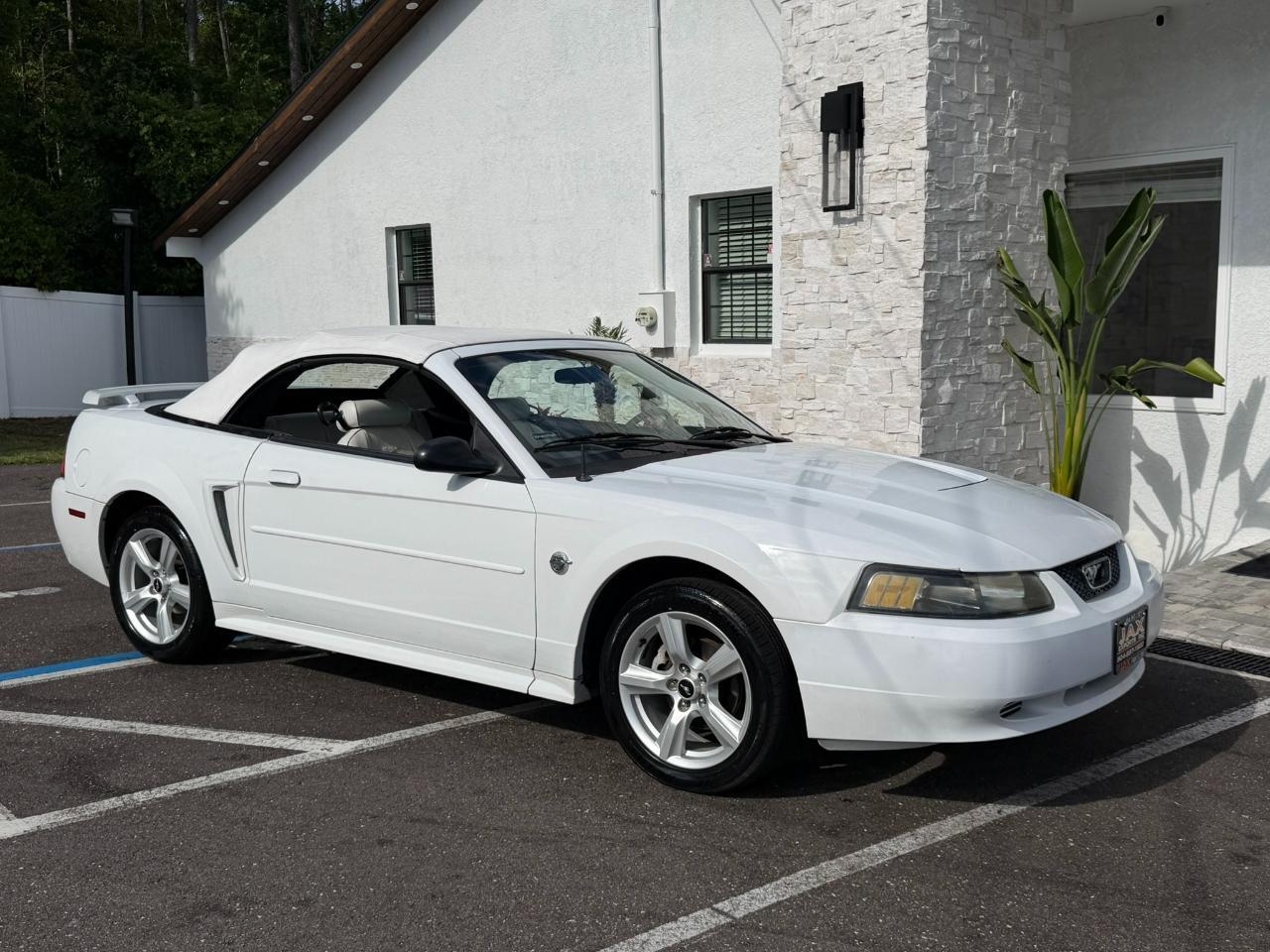 2004 Ford Mustang 2dr Conv Deluxe Jacksonville FL
