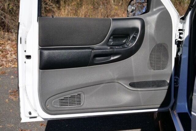 2004 Ford Ranger XLT / 4.0L V6 / Power Locks & Windows! High Point NC